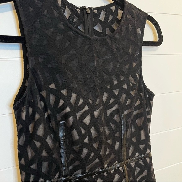 Vince Camuto Black Patterned Midi Dress Leather Stripes Lined Size 2 Whimsigoth - Picture 7 of 16